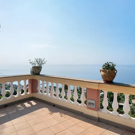 Caroleo Villa Ospedaletti